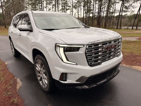 New 2026 GMC Acadia Denali w/ Super Cruise Package FWD image 7