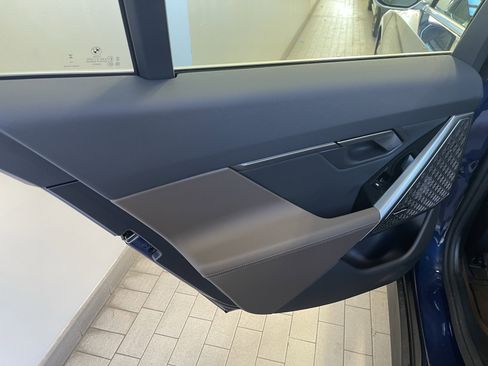 Used 2026 BMW i5 eDrive40 image 14