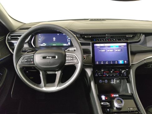 Used 2022 Jeep Grand Cherokee Limited 4xe image 22