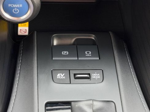 Used 2021 Toyota Venza XLE w/ Softex Package AWD/4WD image 19