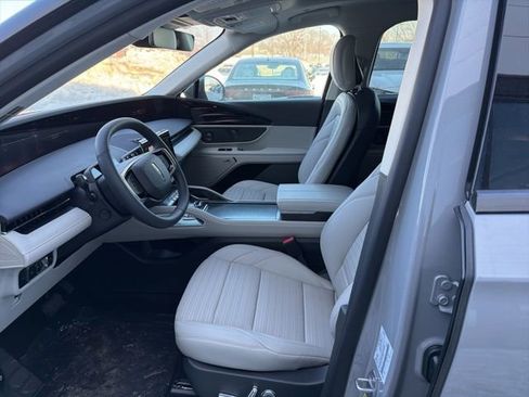 New 2026 Lincoln Nautilus Reserve w/ Jet Appearance Package image 10