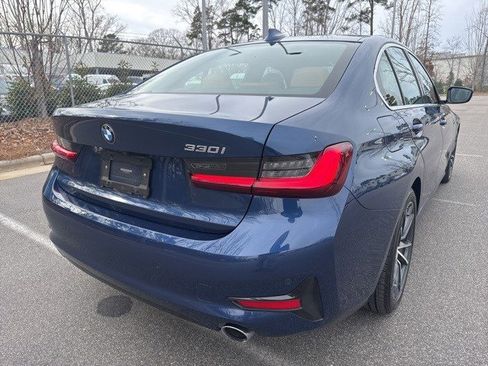 Certified 2022 BMW 330i Sedan w/ Premium Package image 12