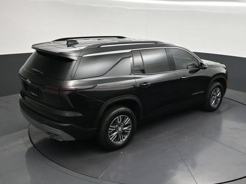 Used 2026 Chevrolet Traverse LT FWD image 25