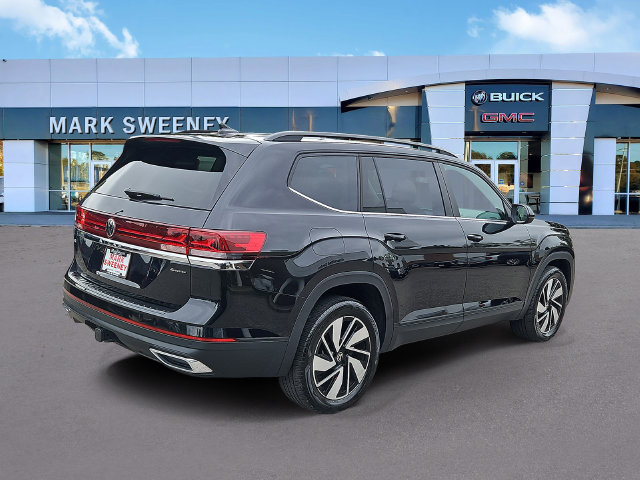 Used 2024 Volkswagen Atlas SE AWD/4WD image 32