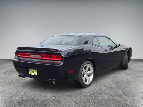 Used 2009 Dodge Challenger SRT8 RWD image 5