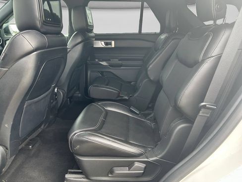 Used 2020 Ford Explorer ST w/ ST High-Performance Pack AWD/4WD image 17