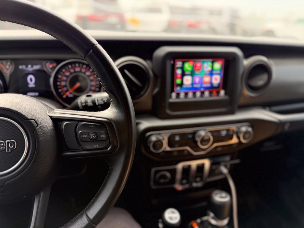 Used 2022 Jeep Wrangler Sport AWD/4WD image 7