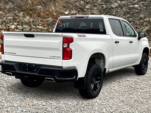Used 2019 Chevrolet Silverado 1500 Custom Trail Boss w/ Custom Convenience Package image 2