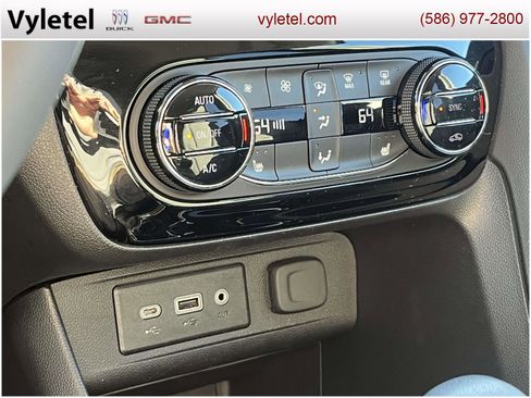 Certified 2023 Buick Encore GX Select image 26