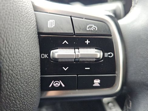 Used 2024 Kia Sorento S w/ Panoramic Sunroof Package image 13