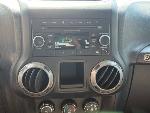 Used 2014 Jeep Wrangler Sport w/ Quick Order Package 24S AWD/4WD image 11