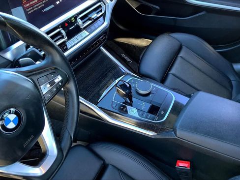 Used 2021 BMW 330i Sedan w/ Driving Assistance Package image 15