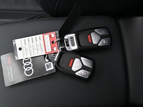 Used 2024 Audi A5 2.0T Premium w/ Convenience Package image 32