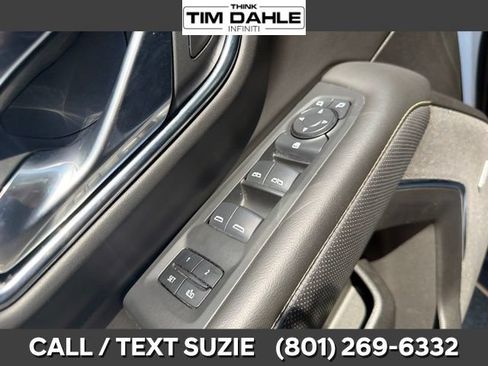 Used 2024 GMC Yukon SLT AWD/4WD image 13