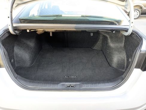 Used 2024 Nissan Altima 2.5 SV image 26