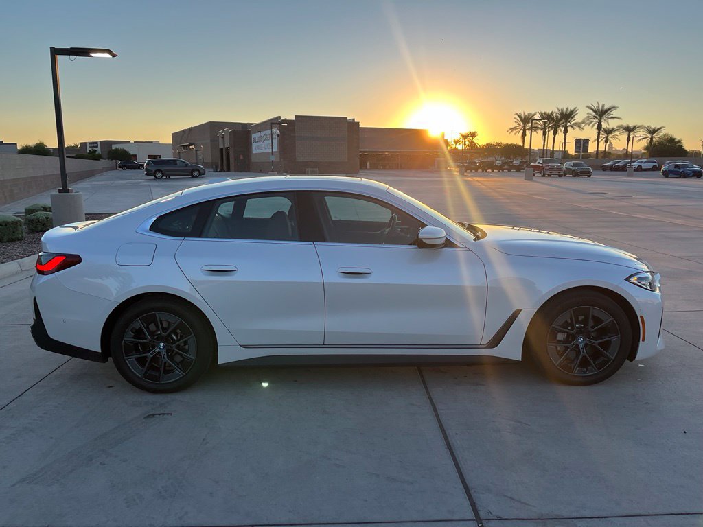 Used 2023 BMW i4 eDrive40 w/ Premium Package RWD image 5
