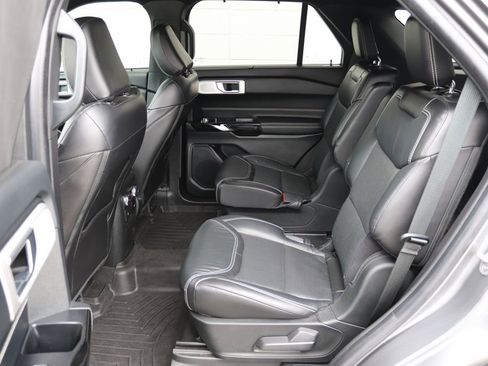 Used 2022 Ford Explorer ST w/ Equipment Group 401A AWD/4WD image 6