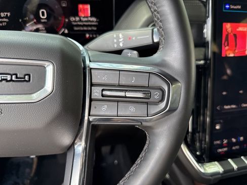 Used 2025 GMC Yukon Denali AWD/4WD image 76