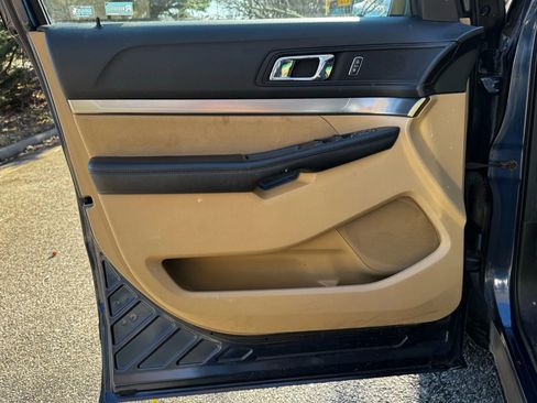 Used 2016 Ford Explorer 4WD image 7
