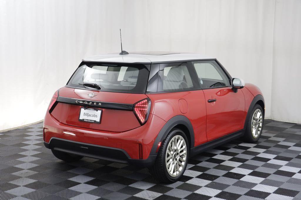 Certified 2026 MINI Cooper 2-Door Hardtop FWD image 17