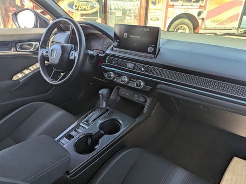 Used 2024 Honda Civic Sport image 12
