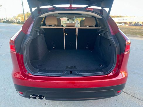 Used 2017 Jaguar F-PACE Prestige image 20