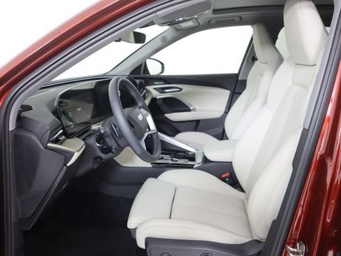 Certified 2025 Audi Q5 Prestige AWD/4WD image 12