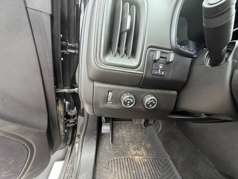 Used 2016 GMC Canyon SLT w/ Driver Alert Package AWD/4WD image 19