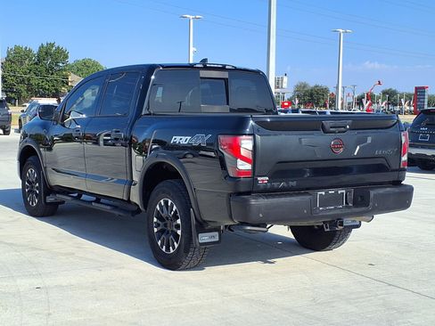 Used 2023 Nissan Titan PRO-4X w/ Pro-4x Convenience Package AWD/4WD image 7