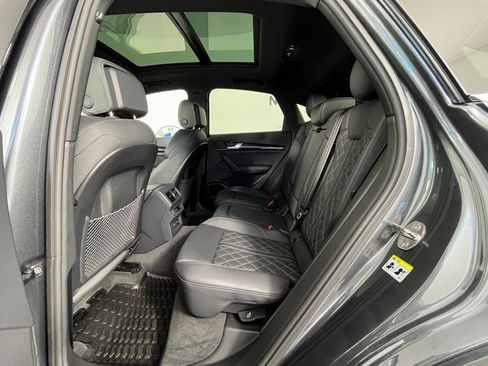 Used 2024 Audi SQ5 Premium Plus image 21