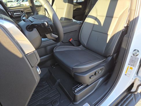 New 2026 GMC Yukon Elevation image 27