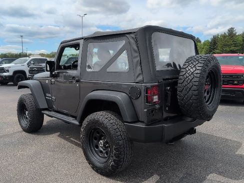 Used 2017 Jeep Wrangler Sport w/ Mopar Black Appearance Group AWD/4WD image 4