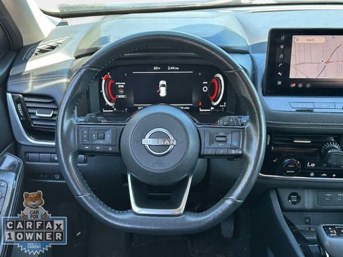Used 2024 Nissan Rogue SL AWD/4WD image 16
