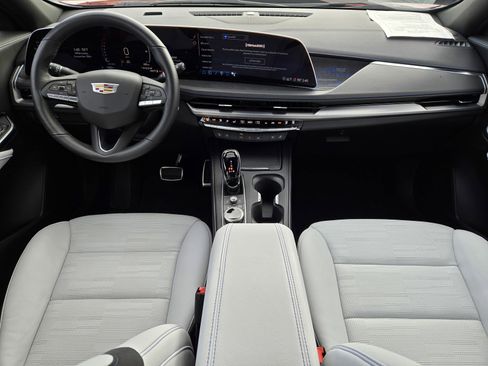 Used 2025 Cadillac XT4 Sport image 12