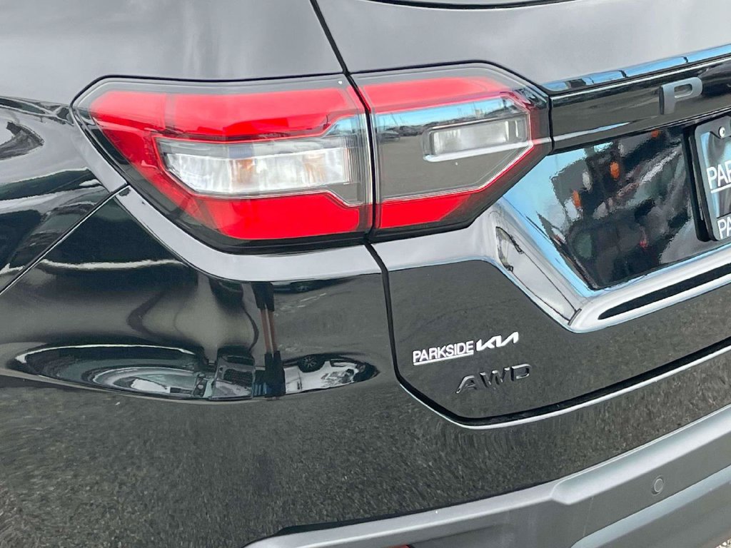 Used 2025 Honda Pilot Black Edition image 36