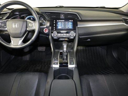 Used 2016 Honda Civic Touring image 10