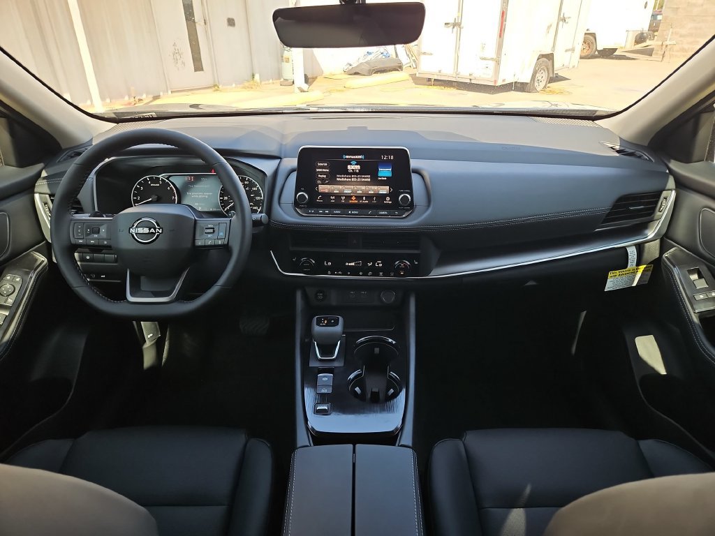 New 2026 Nissan Rogue Dark Armor FWD image 19