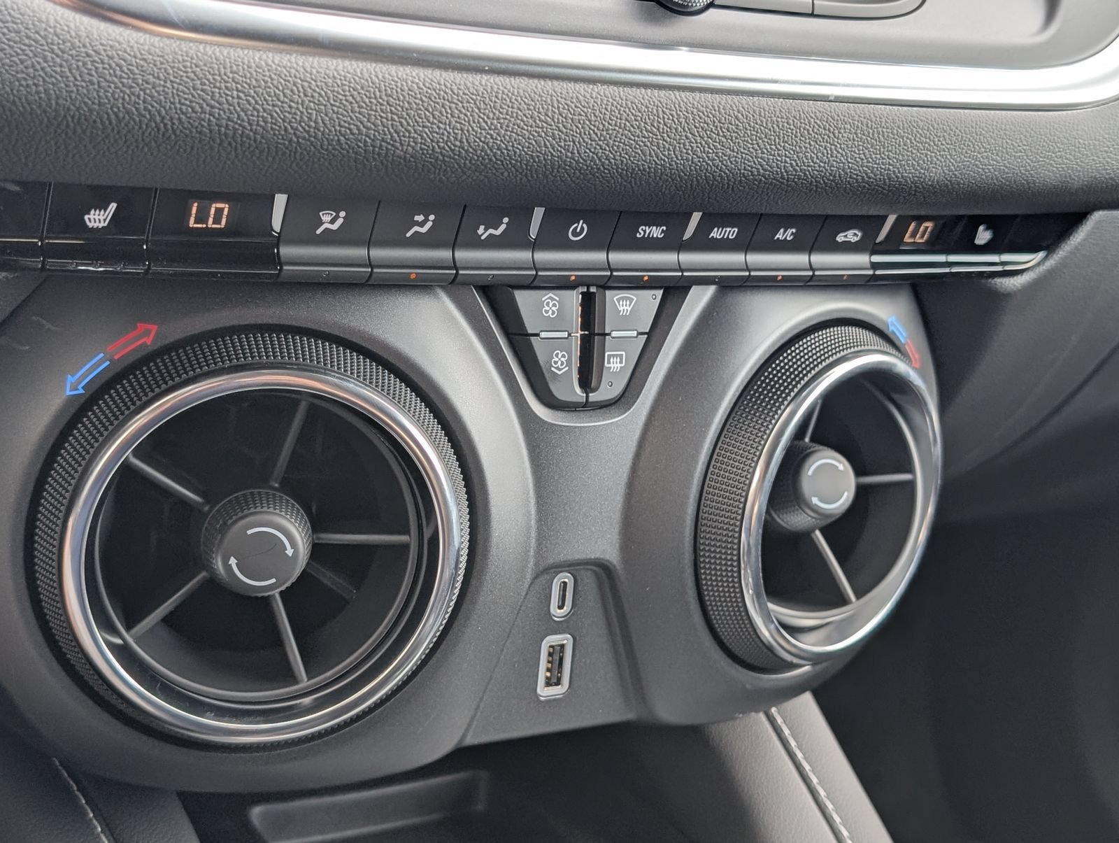 New 2026 Chevrolet Blazer LT w/ Convenience Package FWD image 13