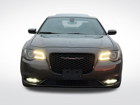 Used 2023 Chrysler 300 S image 2