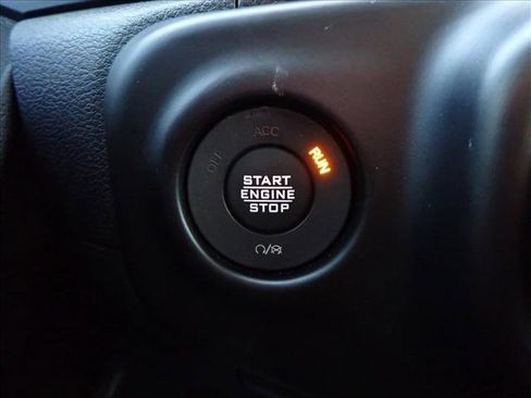 Used 2021 Jeep Gladiator Mojave w/ Cold Weather Group image 22