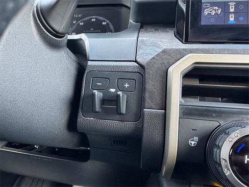 Used 2025 Toyota Tacoma Limited image 26