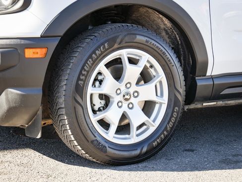 Used 2023 Ford Bronco Sport AWD/4WD image 10