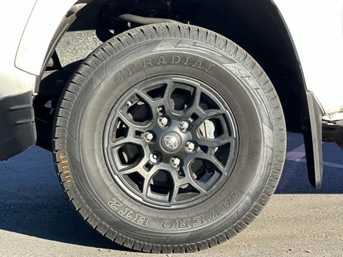 Used 2019 Toyota Tacoma SR5 image 21