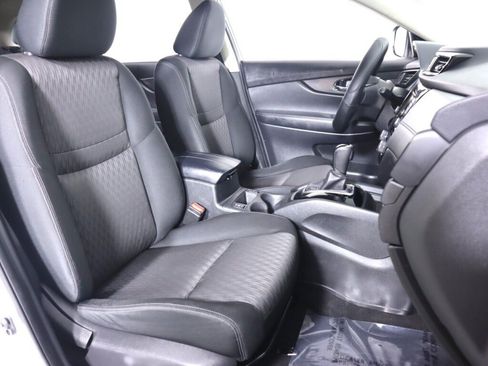 Used 2020 Nissan Rogue SV AWD/4WD image 43