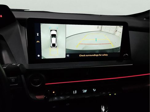 Certified 2024 Toyota Prius Prime image 16