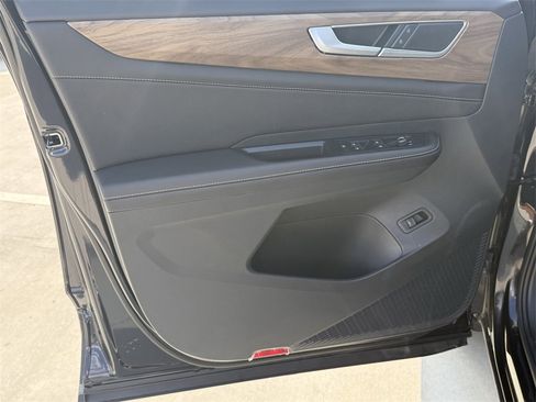 New 2026 Volkswagen Atlas SE image 10