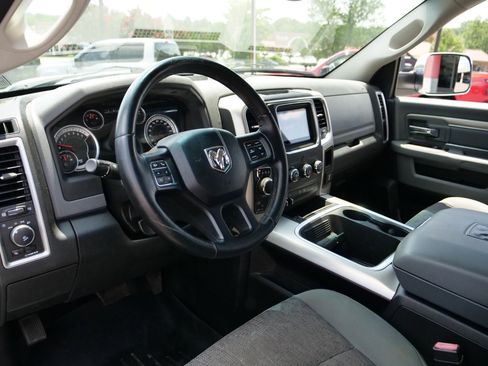 Used 2015 RAM 1500 Big Horn AWD/4WD image 2
