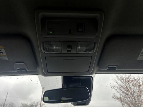 Certified 2021 Nissan Titan SV w/ SV Convenience Package image 18