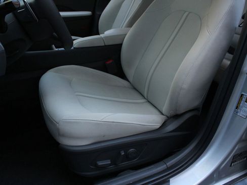 Used 2025 Hyundai Sonata SEL FWD image 16