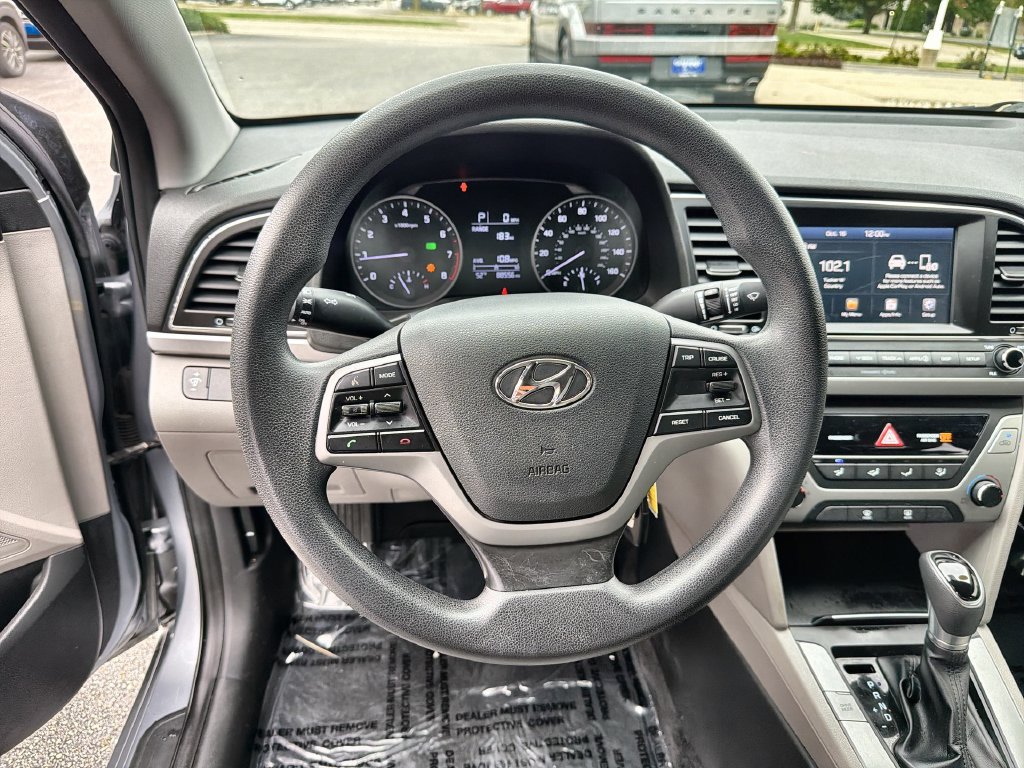 Used 2017 Hyundai Elantra SE FWD image 11